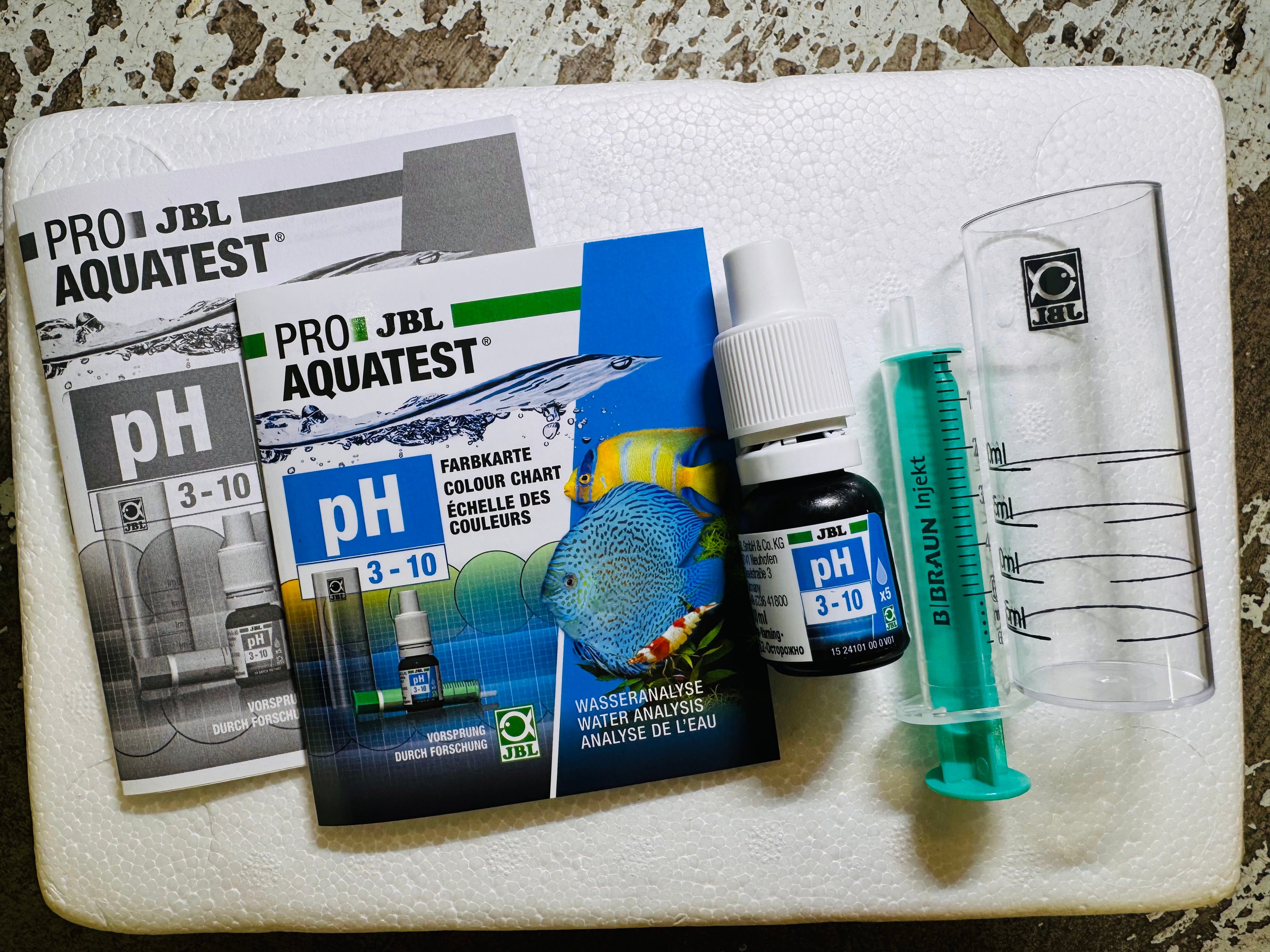 Pro pH Test Kit